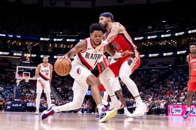 官方：瓦伦西亚主帅巴拉哈下课